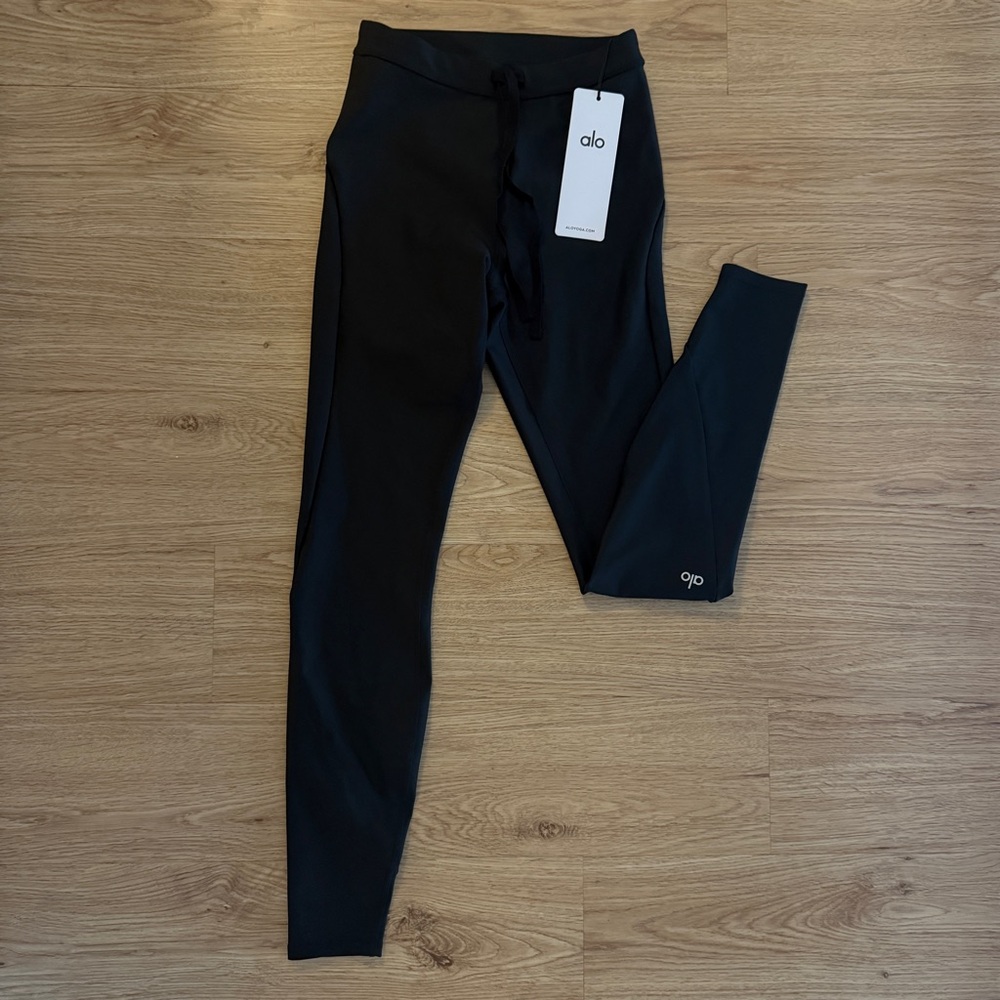 Alo Yoga Airlift High-Waist Light Speed Legging in Black size XS- NWT
